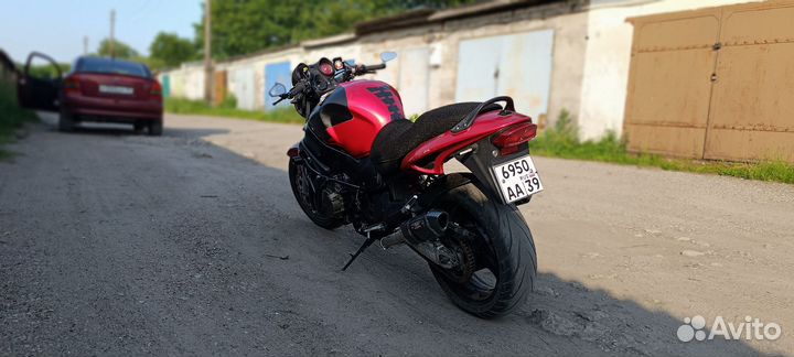 Honda X11