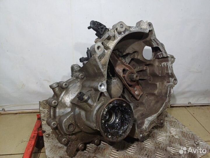 МКПП (механическая коробка переключения передач) S