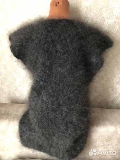 Жилет пуховый