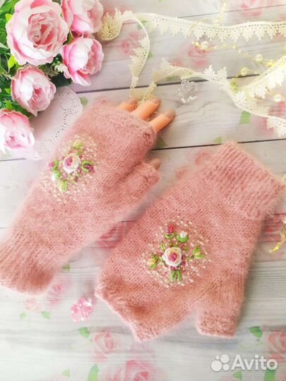 Митенки варежки женские из пуха норки с вышивкой