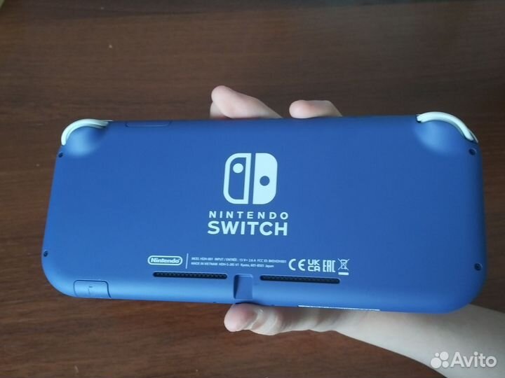 Nintendo switch lite + 9 игр + micro sd 128 gb