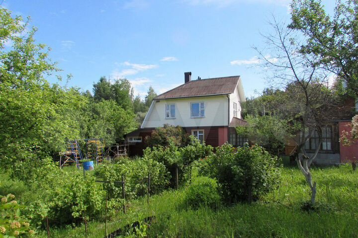 Дача 100 м² на участке 10 сот.