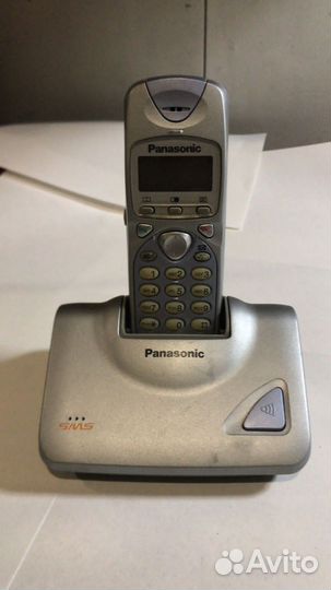 Телефон с базой