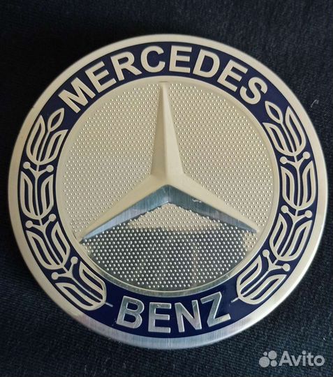 Шильдик Ф74мм Мерседес оригинал