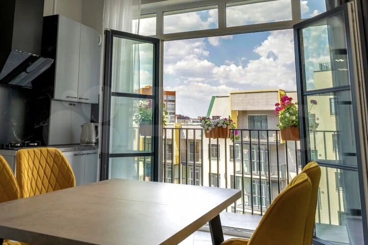 2-к. квартира, 80 м², 6/8 эт.