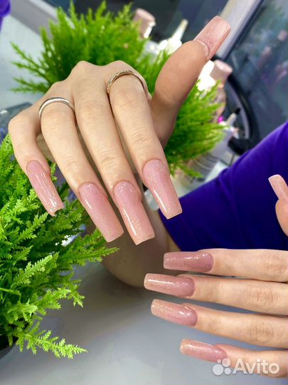 Наращивание ногтей