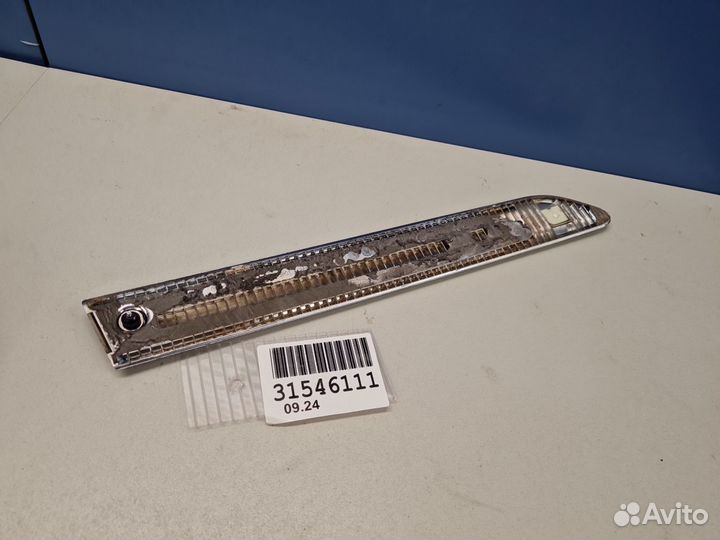 Молдинг двери левый передний Hongqi E-HS9 2020