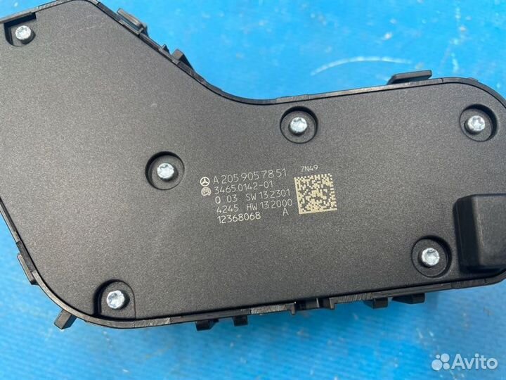 Кнопка регулировки сиденья передняя правая