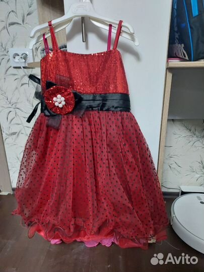 Платье на девочку