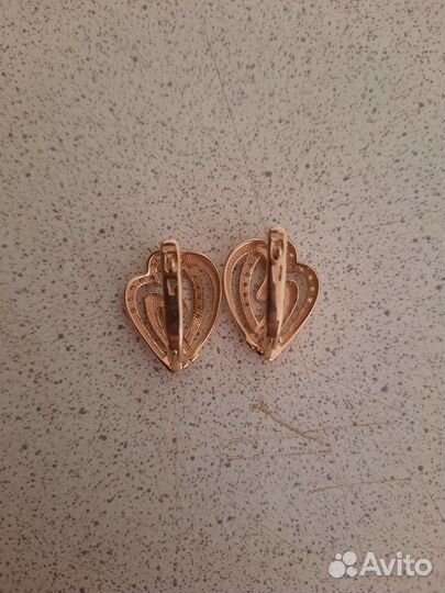 Золотые серьги