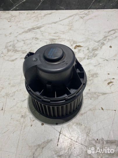 Мотор печки Ford Focus pnda 2014