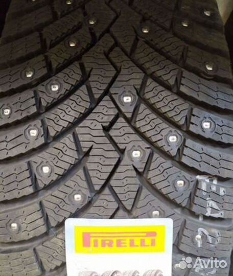 Pirelli Ice Zero 2 215/65 R16