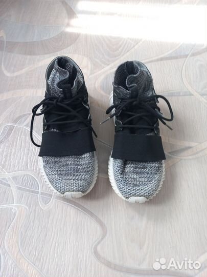 Кроссовки adidas originalss