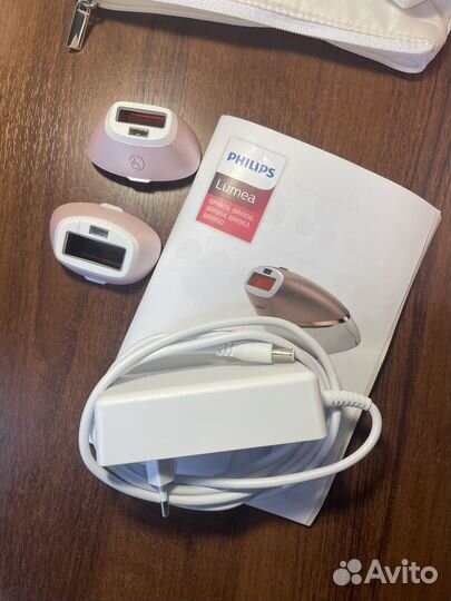 Фотоэпилятор Philips Lumea Prestige BRI950