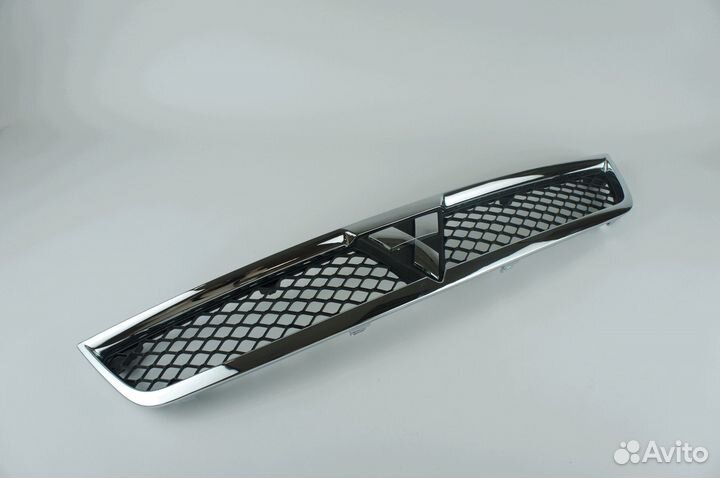 Решетка радиатора Mitsubishi Lancer 10