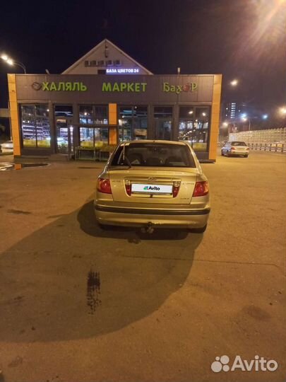 Hyundai Elantra 1.6 МТ, 2002, 220 000 км