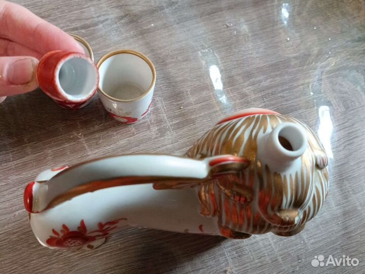Фарфоровый графин с рюмками Красный лев лфз фарфор