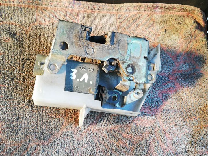 Замок двери Рено Клио 2