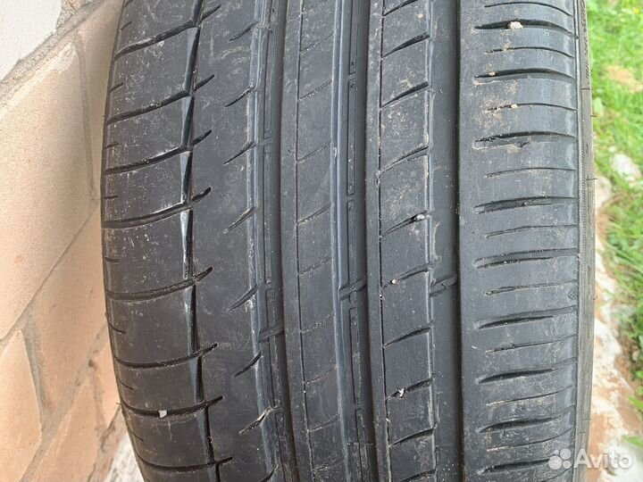 Triangle Sportex TSH11 255/35 R20