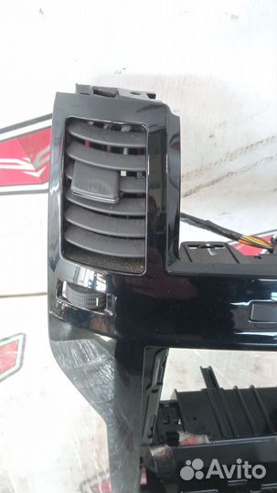 Накладка центральной консоли Опель Зафира B