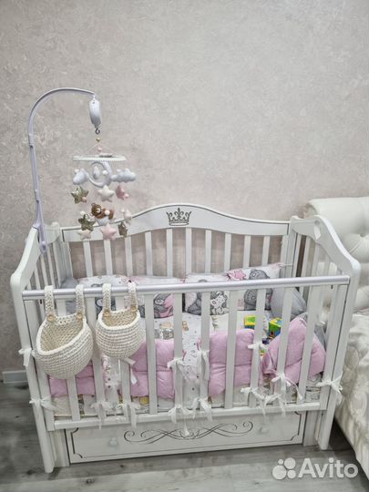 Детский мобиль в кроватку музыкальный