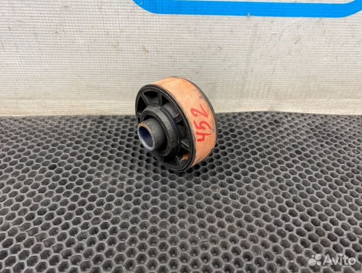 Подушка кузова Land Rover Discovery L319 406PN 4.0