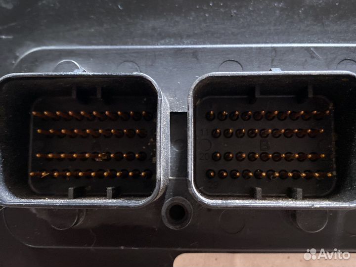 Новый блок управления двс Jeep liberty 3.7 2003