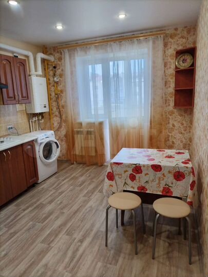 2-к. квартира, 54 м², 2/3 эт.