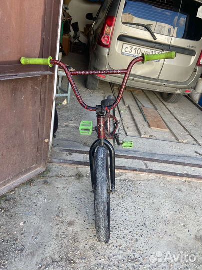 Трюковой велосипед BMX