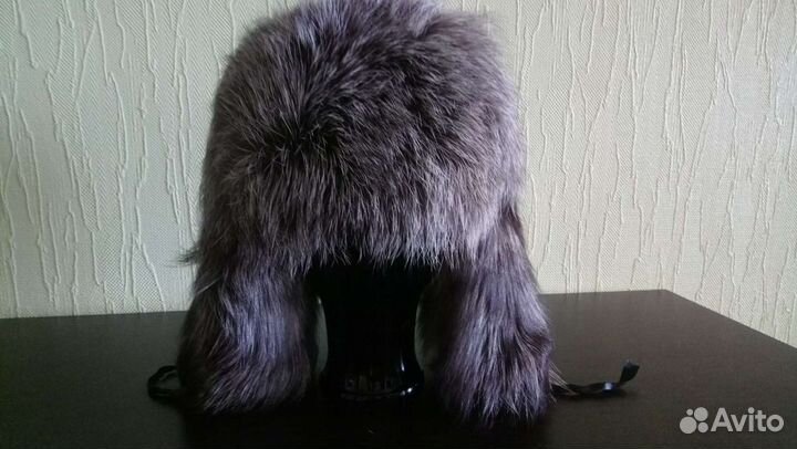 Шапка из меха серебристой лисы