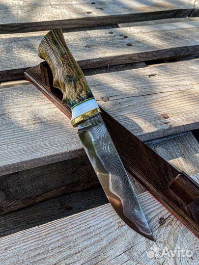 Нож из дамасской стали