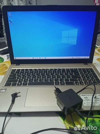Ноутбук asus