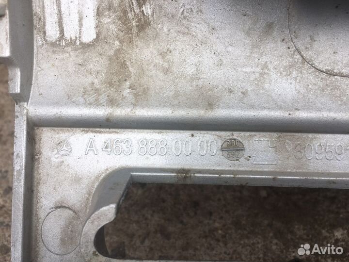 Решетка радиатора на Mercedes Benz G-Klass w463