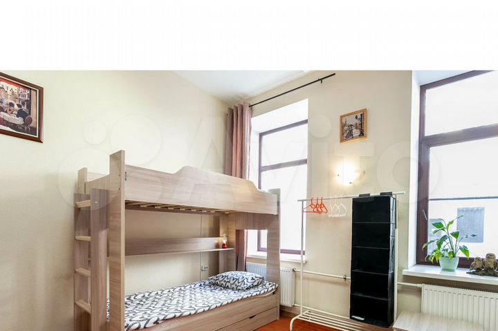 Комната 30 м², 1/4 эт.