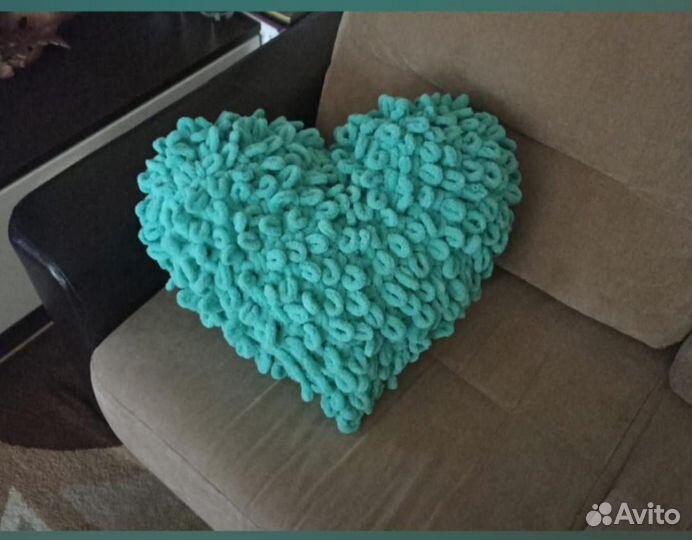 Подушка плюшевая 