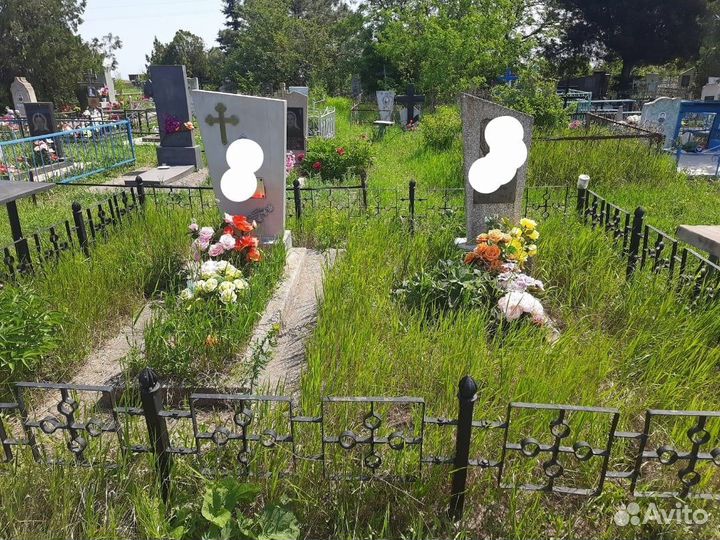 Уборка могил на кладбищах