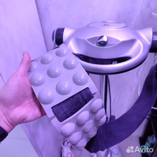 Bибрo мaсcaжер body sculpture since 1965