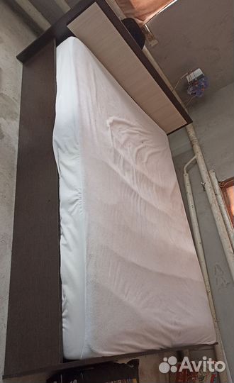 Кровать двухспальная 140 200