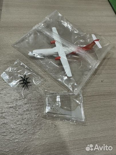 Коллекционный самолет Fokker F-50