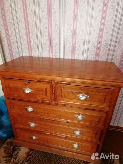 Комод деревянный, старинный, ручной работы
