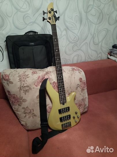 Бас гитара Yamaha RBX 374