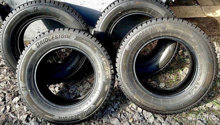 Bridgestone Ice Cruiser 7000S 185/70 R14 82