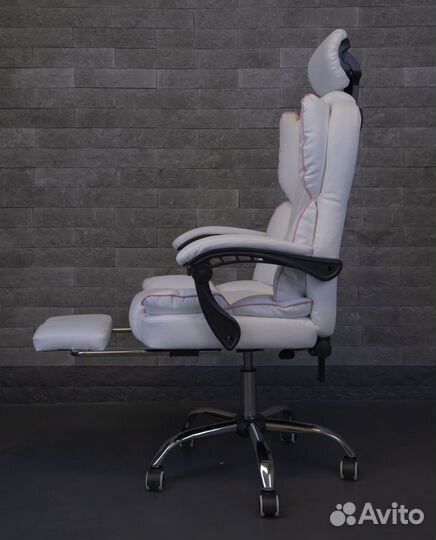 Офисное кресло (геймерское). Кресло для директора