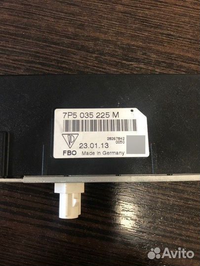 Усилитель антенны левый Porsche Cayenne 958 3.6