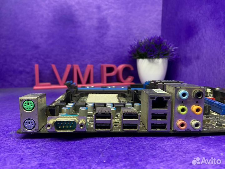 Материнская плата на AM3 сокете MSI