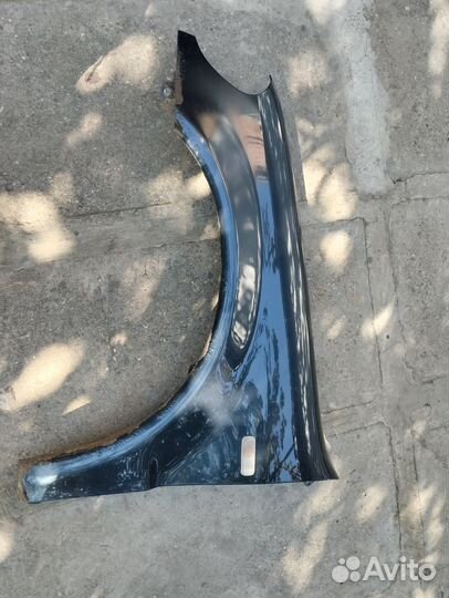 Левое крыло от Mercedes мл 163