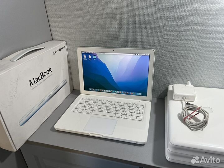 Apple MacBook 13 inch 8gb/512gb SSD