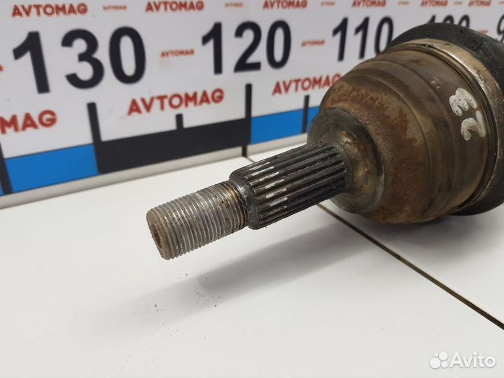 Полуось (привод) передний правый