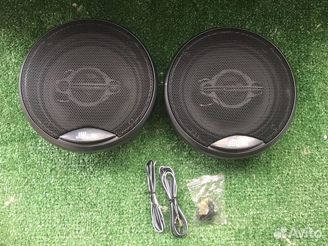 Динамики в машину в двери jbl
