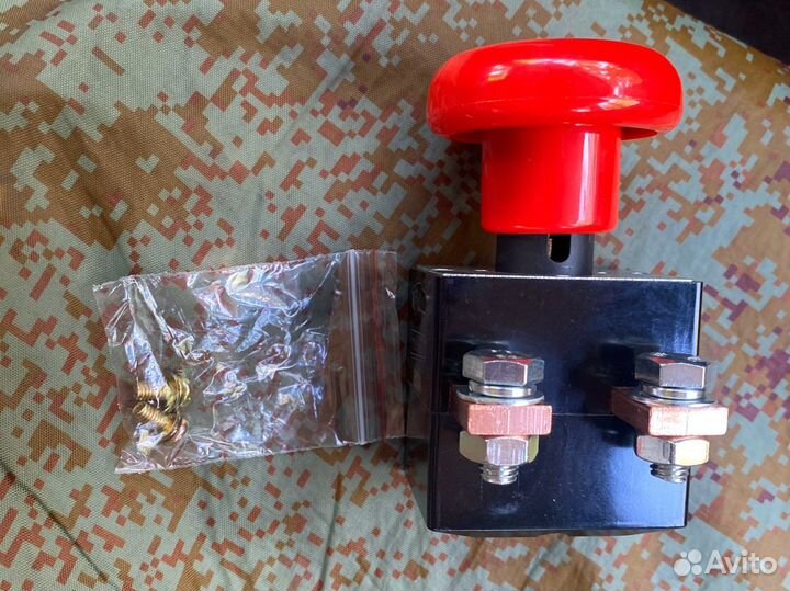 Выключатель массы/плюса redBTR 500А